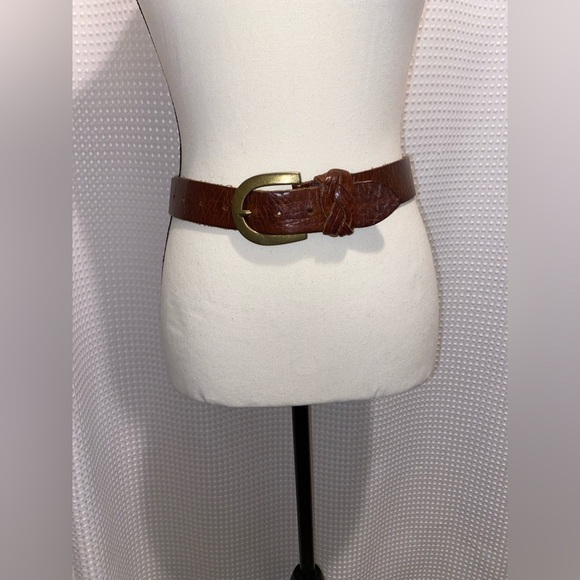 Women’s vintage TRISTAN & ISEUT genuine leather belt size small - Picture 4 of 14